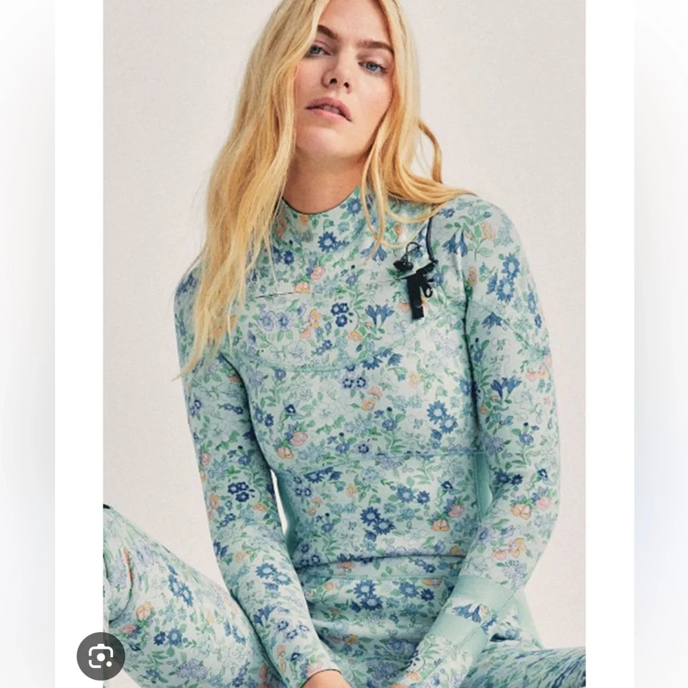 LoveShackFancy X Hurley Women's Blue Floral Full Wetsuit size XS - Picture 5 of 8